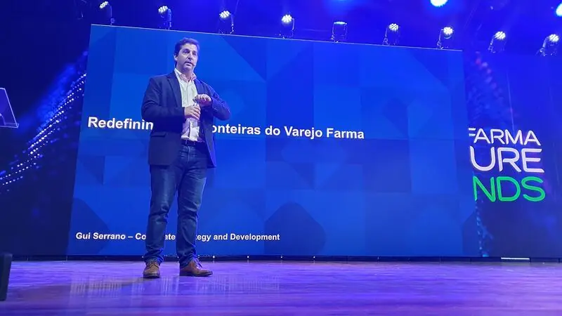 Grandes redes de farmácias rumam para R$ 100 bi de receita