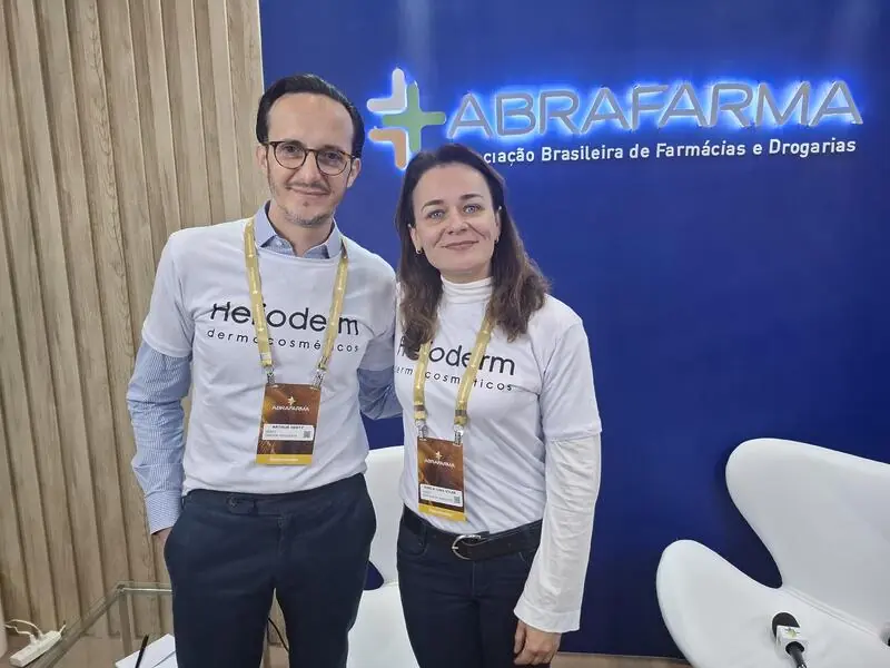 Grandes redes de farmácias rumam para R$ 100 bi de receita