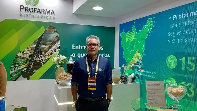 Grandes redes de farmácias rumam para R$ 100 bi de receita