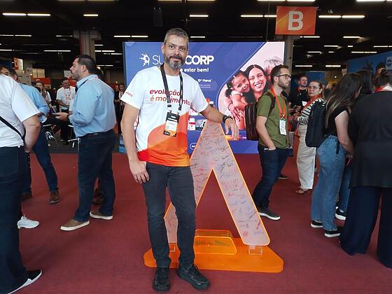 Angelo Vieira diretor de marketing da farmarcas contabiliza o sucesso da feira