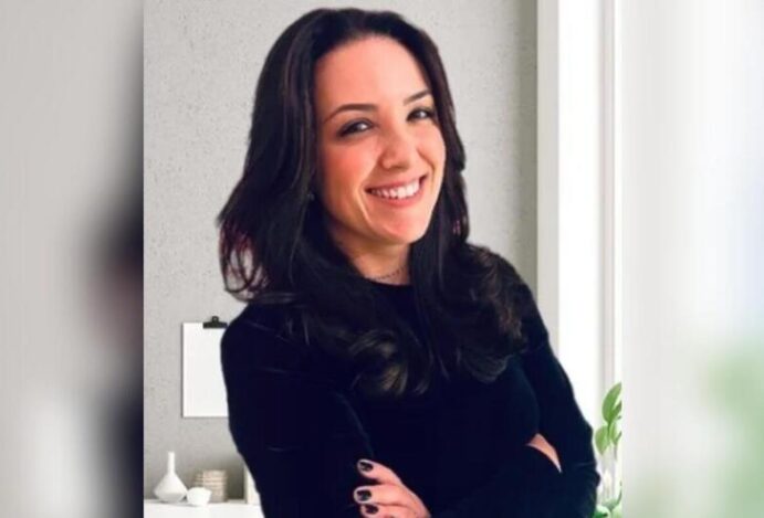 Bayer, Fernanda Moscarelli
