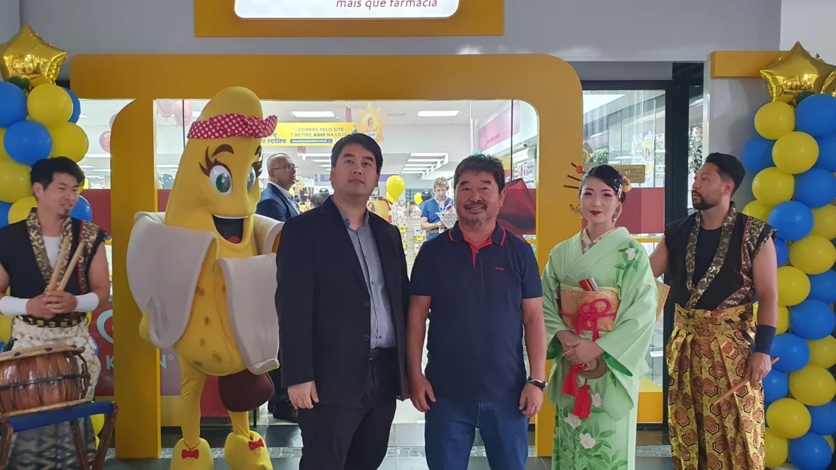 Alexandre e Sergio Maeoka, respectivamente o CEO e o fundador da Nissei