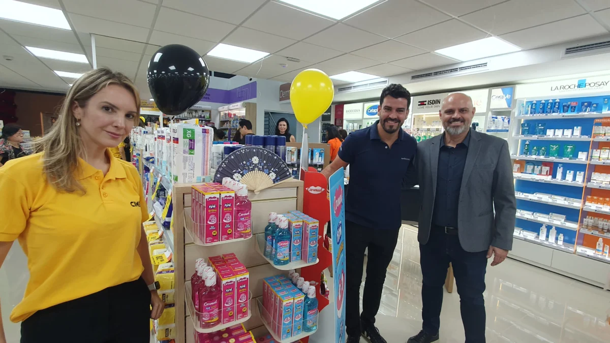 Melina Cararo, gerente de contas da Cimed; Fernando Brandão, gerente sênio de contas nacionais da Fini apresentaram em primeira mão a nova linha de oral care