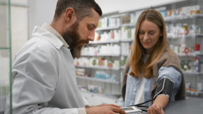 Farmácias como hubs de saúde ressaltam a importância do farmacêutico