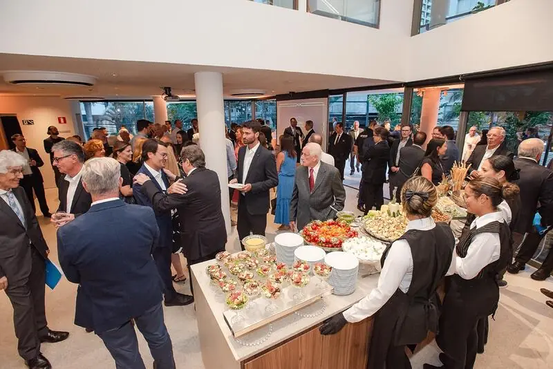 Sindusfarma inaugura sede e empossa nova diretoria
