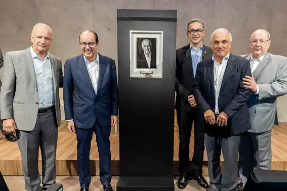 Sindusfarma inaugura sede e empossa nova diretoria