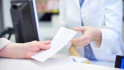 CFF aprova prescrição de medicamentos tarjados por farmacêuticos