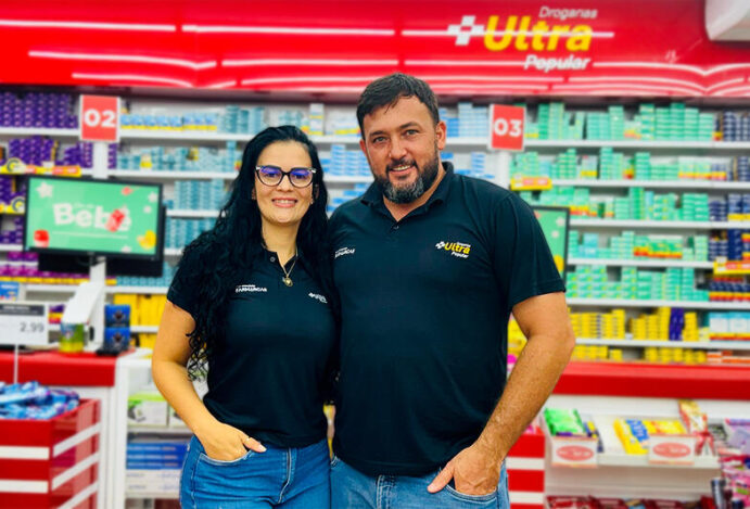 VAREJO FARMACÊUTICO Gestor de farmácia, Farmarcas, Ultra Popular, associativismo