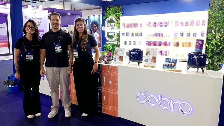 Dobro Ana Santana Matheus Loverbeck e Julia Urban foco em distribuicao de nitrato 1