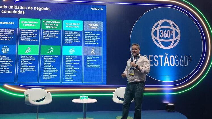 Fabio Alguim da IQVIA apresenta dados sobre a nova personalizacao da loja 1