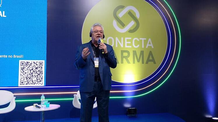 Gilson Coelho debate os rumos da digitalizacao no varejo na Arena Conecta Farma 1