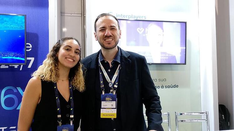Heloisa Abreu e Jauri Siqueira da Interplayers apresentam a Clinicarx para aprimorar gestao de servicos de saude 1