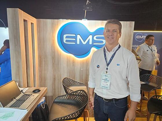 O gerente regional de associativismo da EMS Alfredo Novack