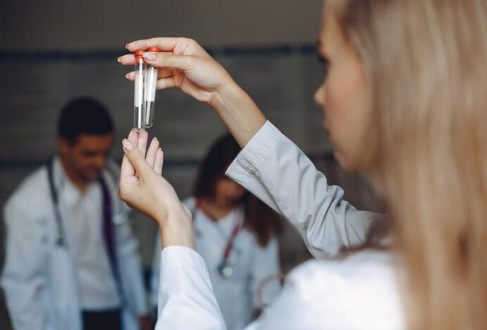 Exames rápidos nas farmácias
