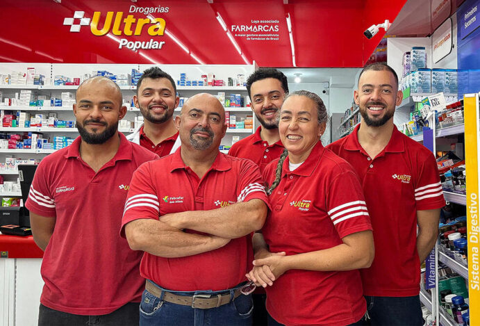 FAMÍLIA DE EMPREENDEDORES Ultra Popular, Maxi Popular, Entrefarma, Farmarcas, Minha História