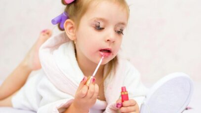 Embalagens de cosméticos terão alertas para desregulação hormonal