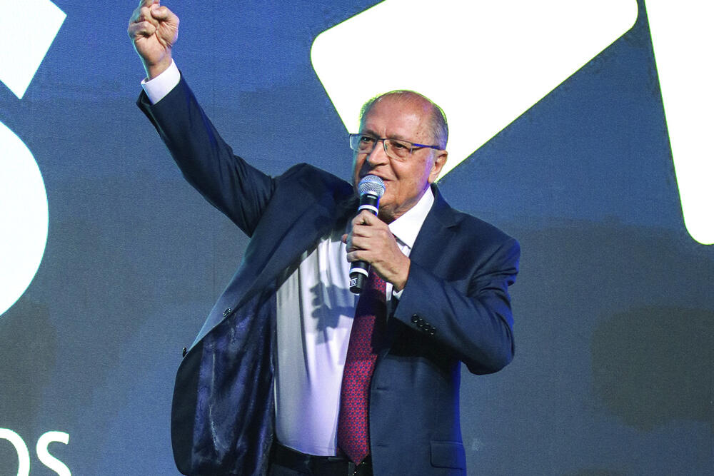 Governo irá estudar medicamentos em supermercados 1 MEDICAMENTOS EM SUPERMERCADOS,Alckmin, medicamentos, supermercados, governo