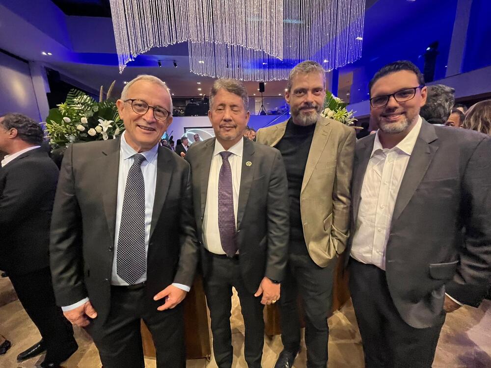 Abradilan, Abradimex e Farmarcas celebrando juntas, com Ivan Coimbra, Paulo Maia, Angelo Vieira e Eduardo Lobato