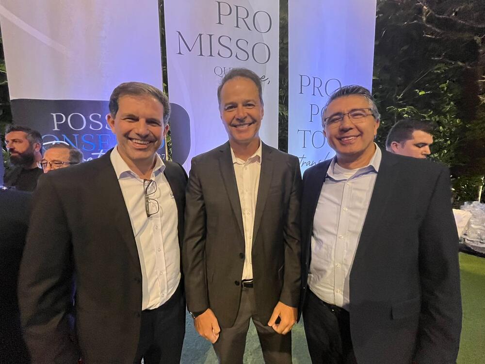 Encontro de amigos – Adriano Caldas (Biolab), Gean Martins (GM Consultoria) e Vlademir Carvalho (Cristália)