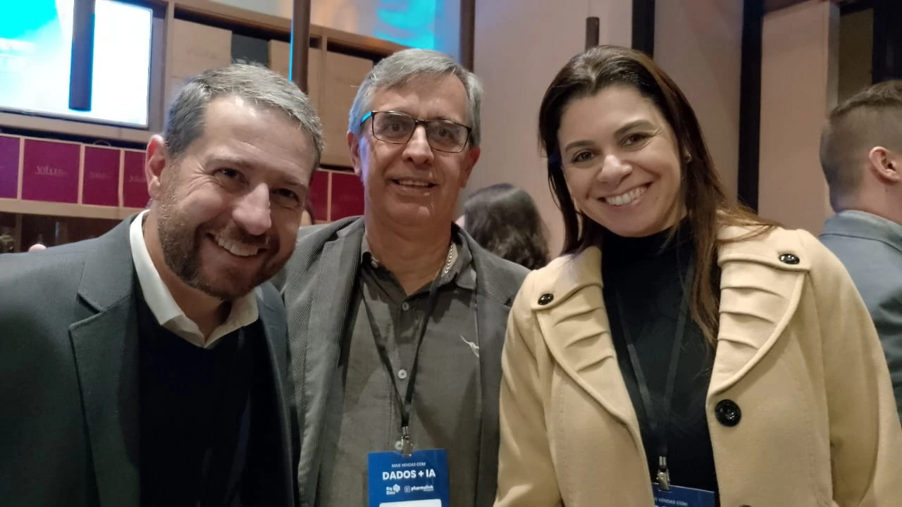 Sandro Ricca (FQM), Paulo Sá (Interplayers) e Vanessa Silva (Haleon)