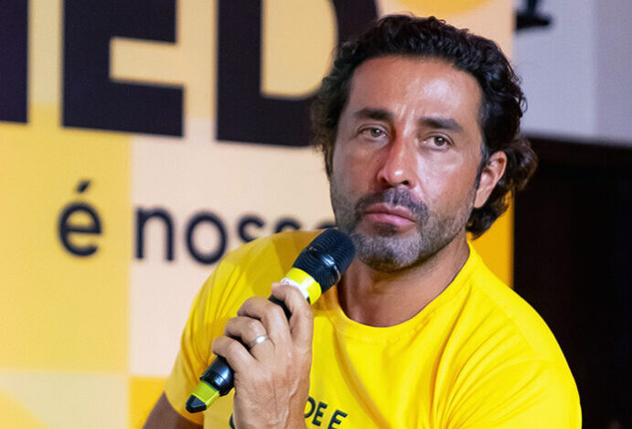 joao-adibe-contra-venda-de-medicamentos-em-supermercados