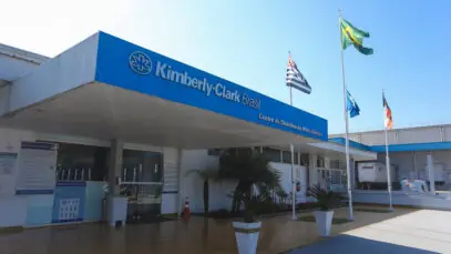 Suzano anuncia compra da Kimberly-Clark por R$ 9,6 bilhões