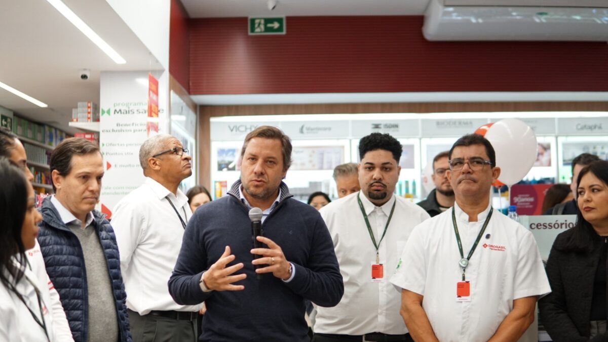 2 -CEO Renato Raduan discursou para a equipe durante a cerimônia – Foto Divulgação