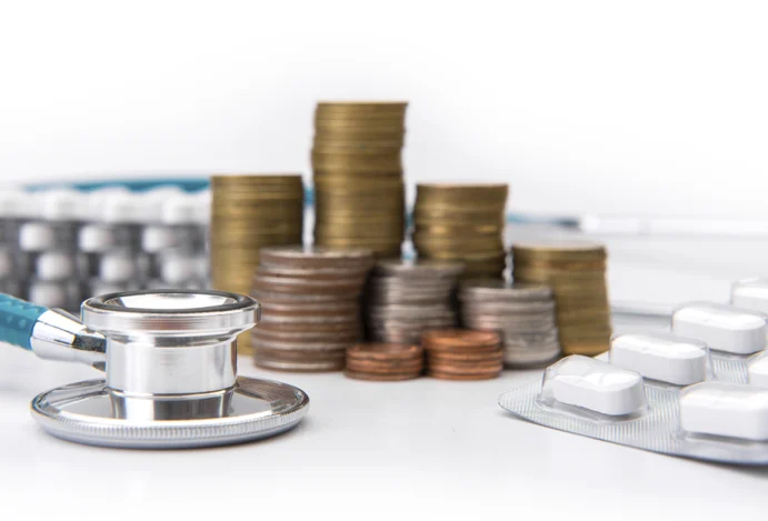 Montante de financiamentos liberado pelo BNDES é
quatro vezes superior ao do período de 2020 a 2022
Crédito para farmacêuticas supera R$ 4 bi em três anos