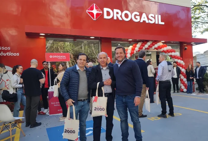 Loja 2.000 da Drogasil consolida plano de expansão da RD Saúde