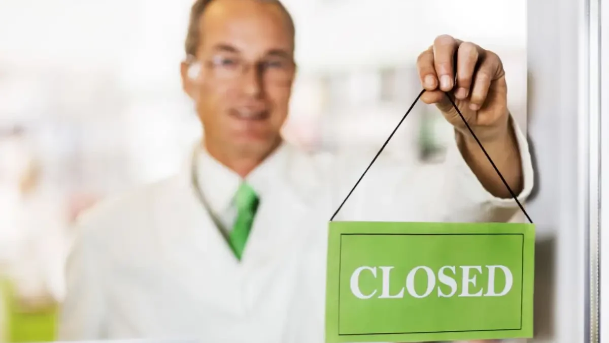 Onda de fechamentos de farmácias gera alerta no setor