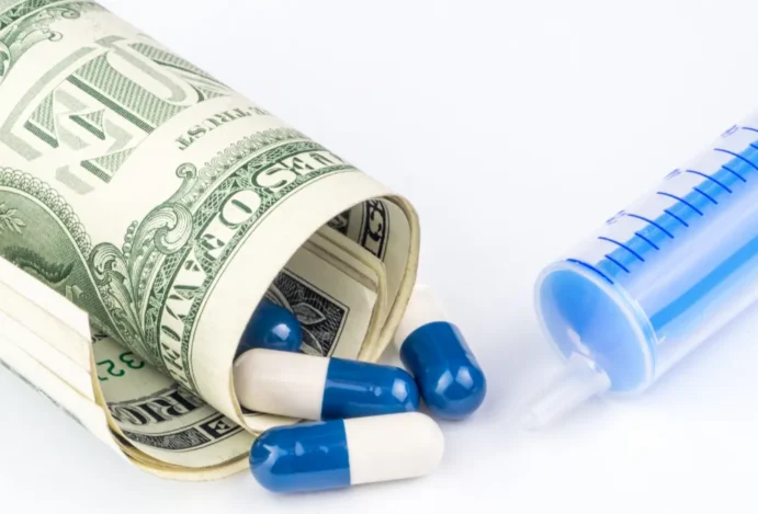 Farmacêuticas temem efetivação das tarifas e resposta brasileira Indústria goiana pode ser uma das mais afetadas por tarifaço de Trump