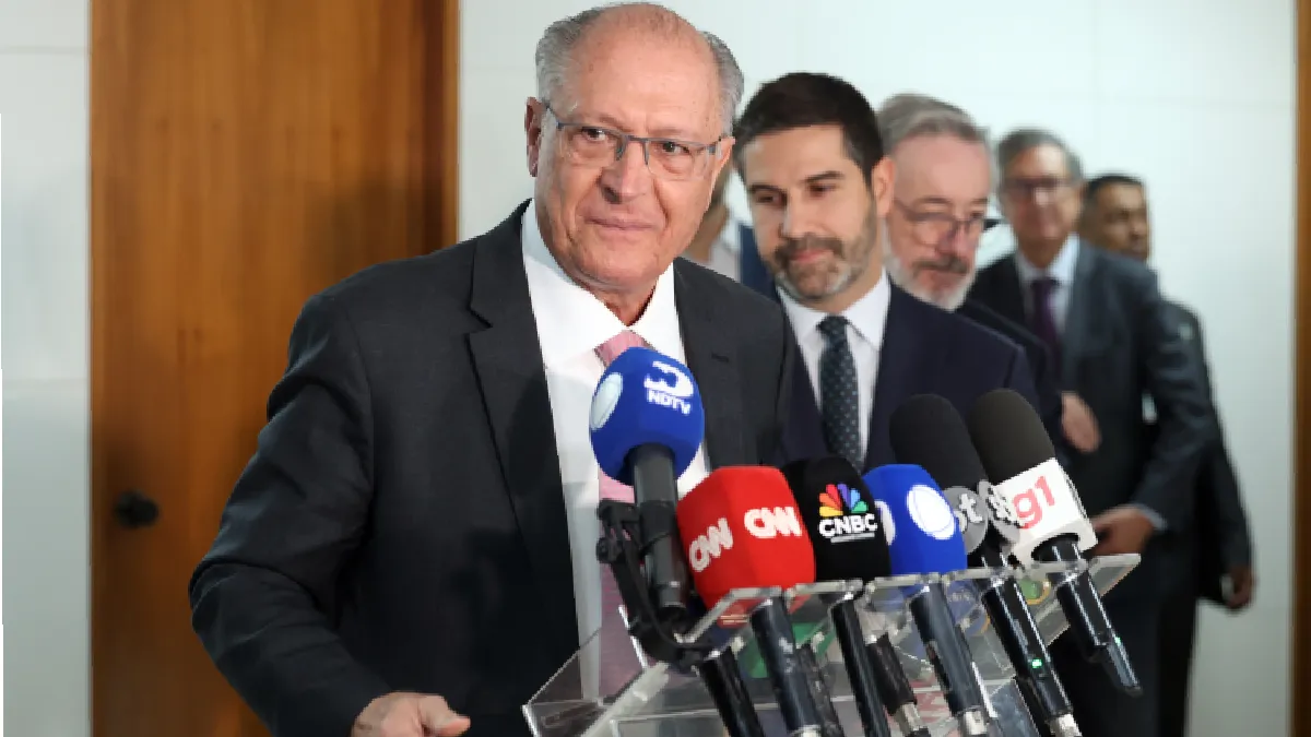 Alckmin pede atuação das farmacêuticas contra tarifaço de Trump