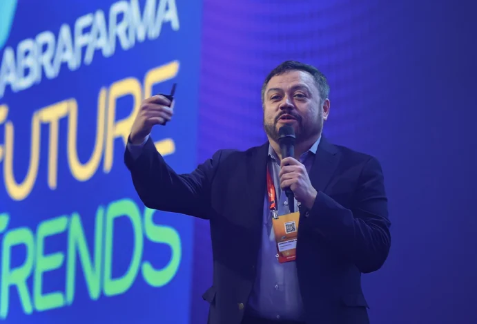 Entidade organiza painéis sobre inteligência
artificial no primeiro dia de encontro
Abrafarma Future Trends valoriza tecnologia nas farmácias