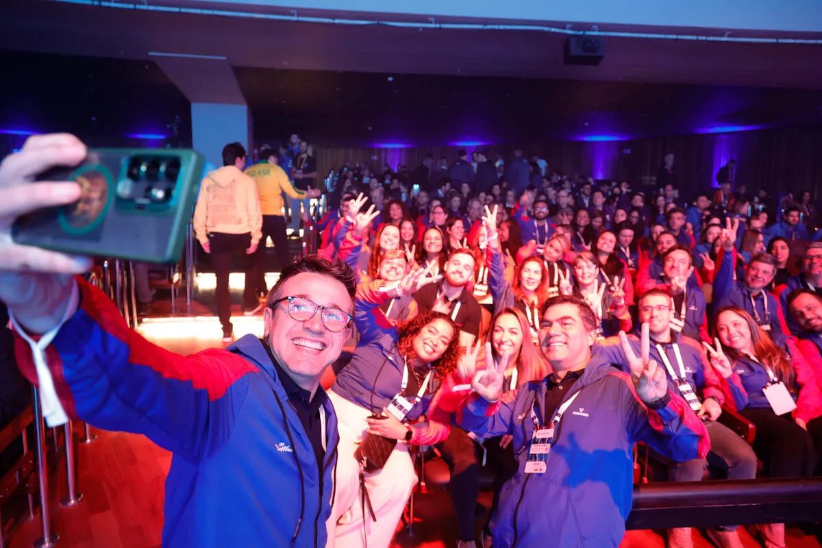 Equipe da Drogaria Venancio não perdeu a chance de fazer aquele selfie
