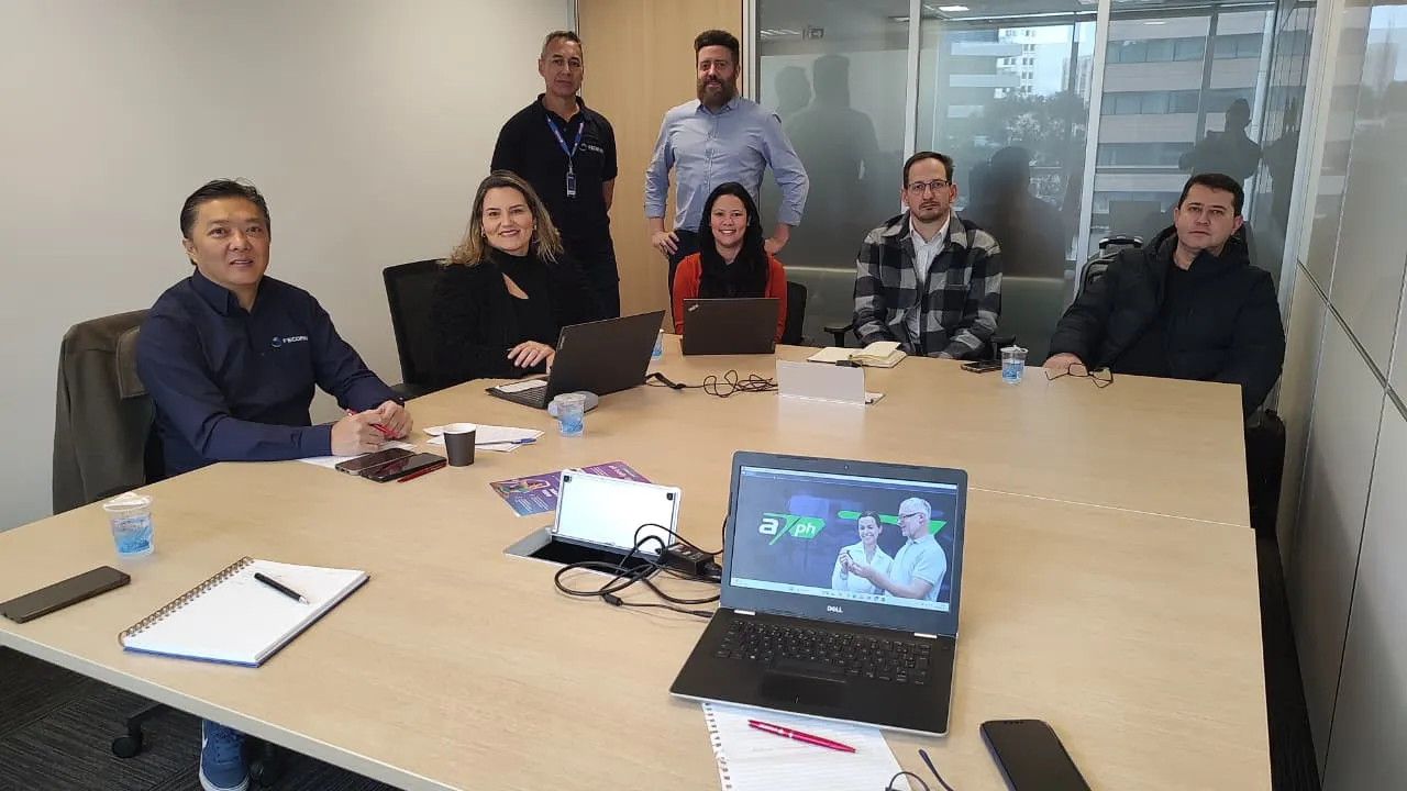 Equipe da Farmais em intensas negociações com a Unilever