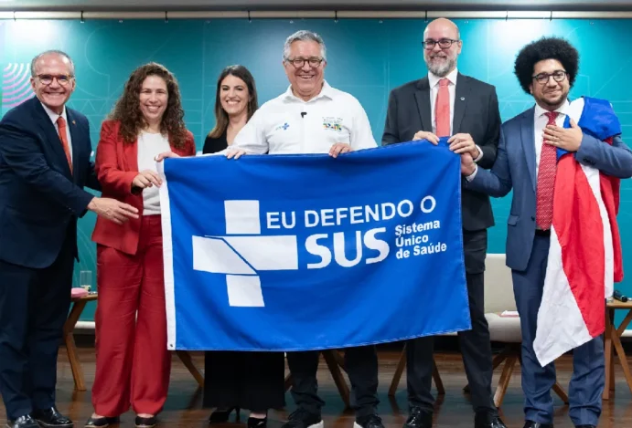 Saúde anuncia parcerias durante posse de novos diretores da Anvisa