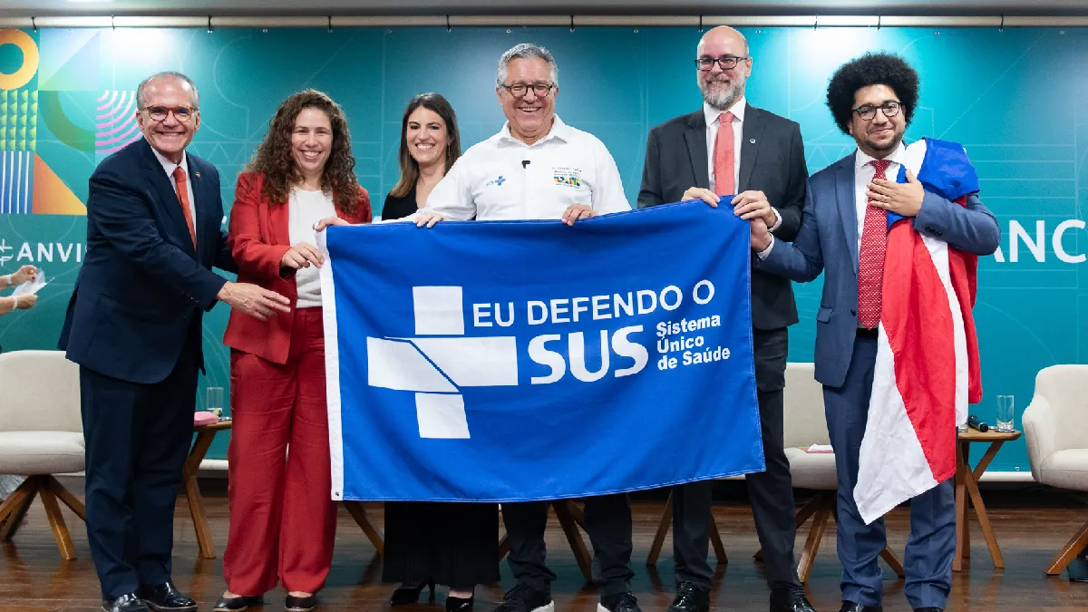 Saúde anuncia parcerias durante posse de novos diretores da Anvisa