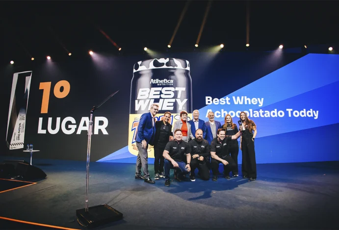 Marca brasileira celebra 25 anos com crescimento acima de 35%
e acelera estratégia de expansão com lançamentos icônicos
Best Whey da Atlhetica Nutrition ganha prêmio de inovação