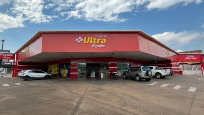Farmarcas inaugura primeira farmácia com drive-thru em Porto Velho (RO)