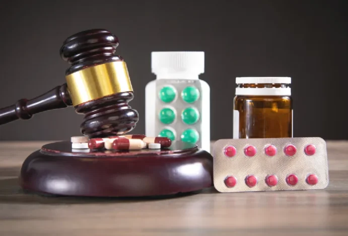 multas distribuidoras licitacoes de medicamentos