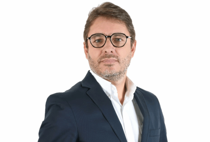 Hypofarma recruta Marcelo Orteon