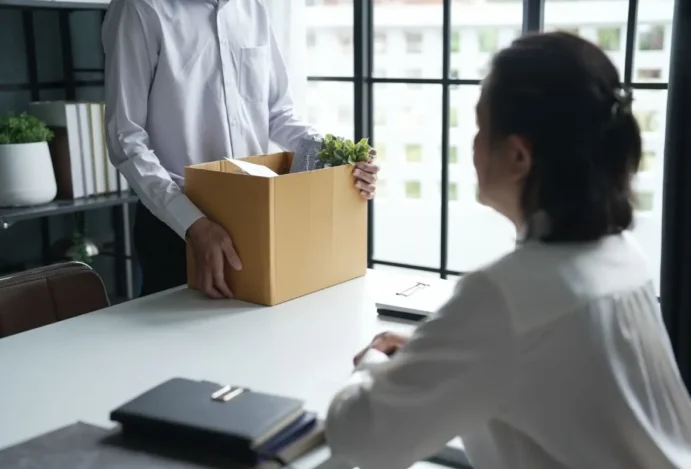 Falta de empatia em demissões abala credibilidade empresarial