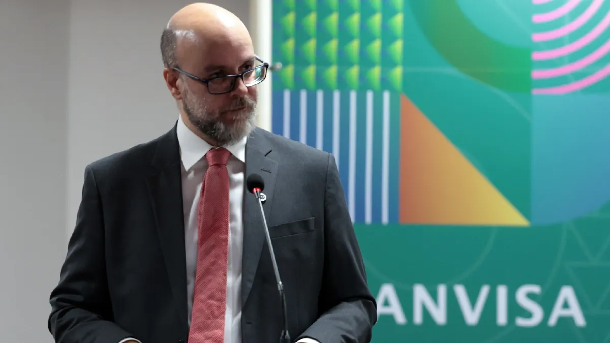 leandro safatle presidente da anvisa