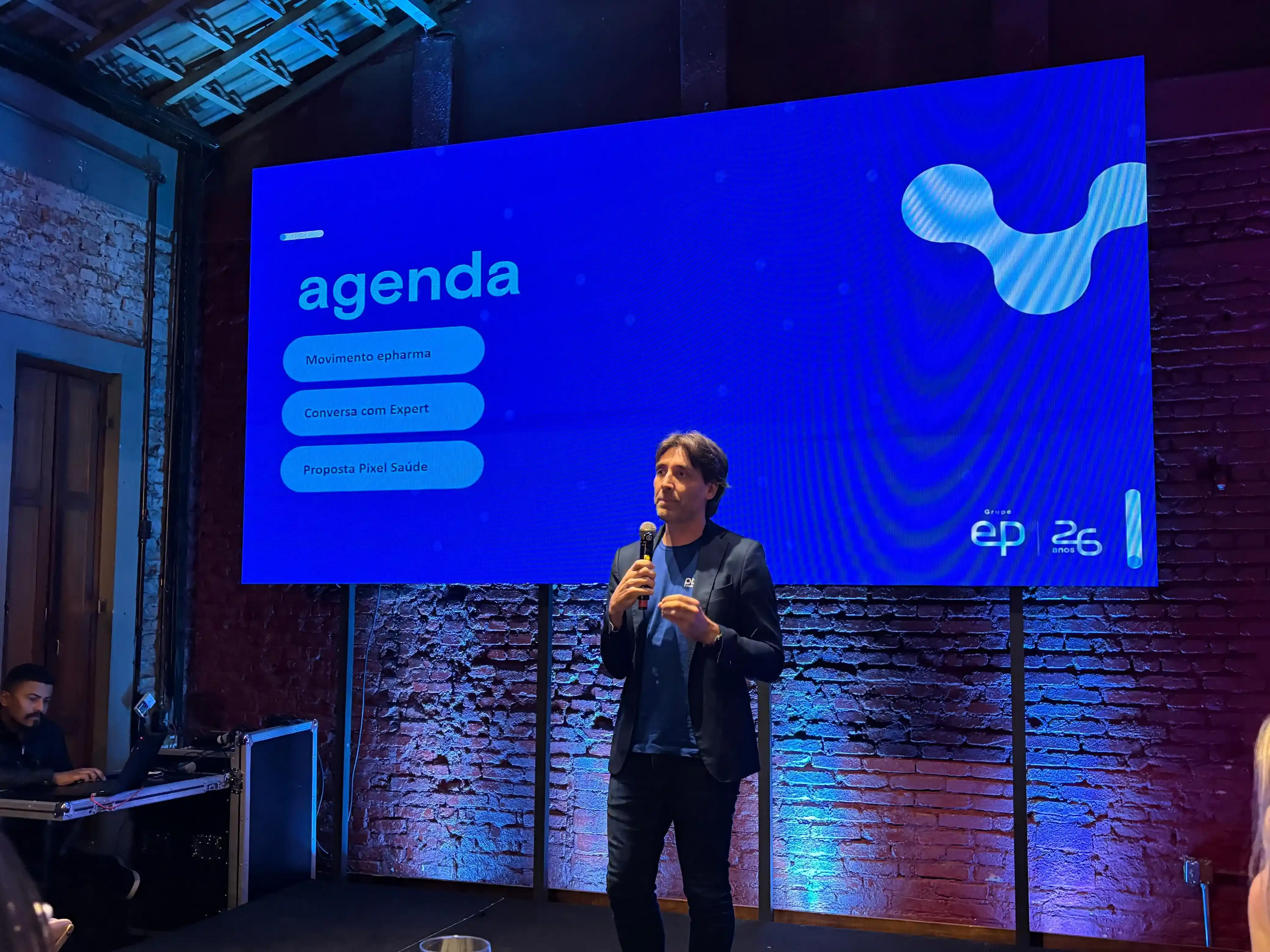 Eduardo Mangione aborda as novidades da epharma