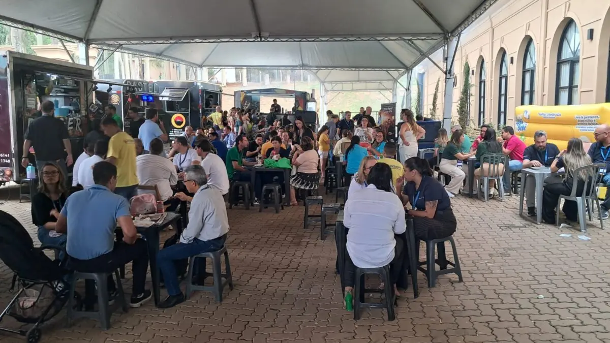 Food trucks para todos os gostos estavam à disposição dos participantes