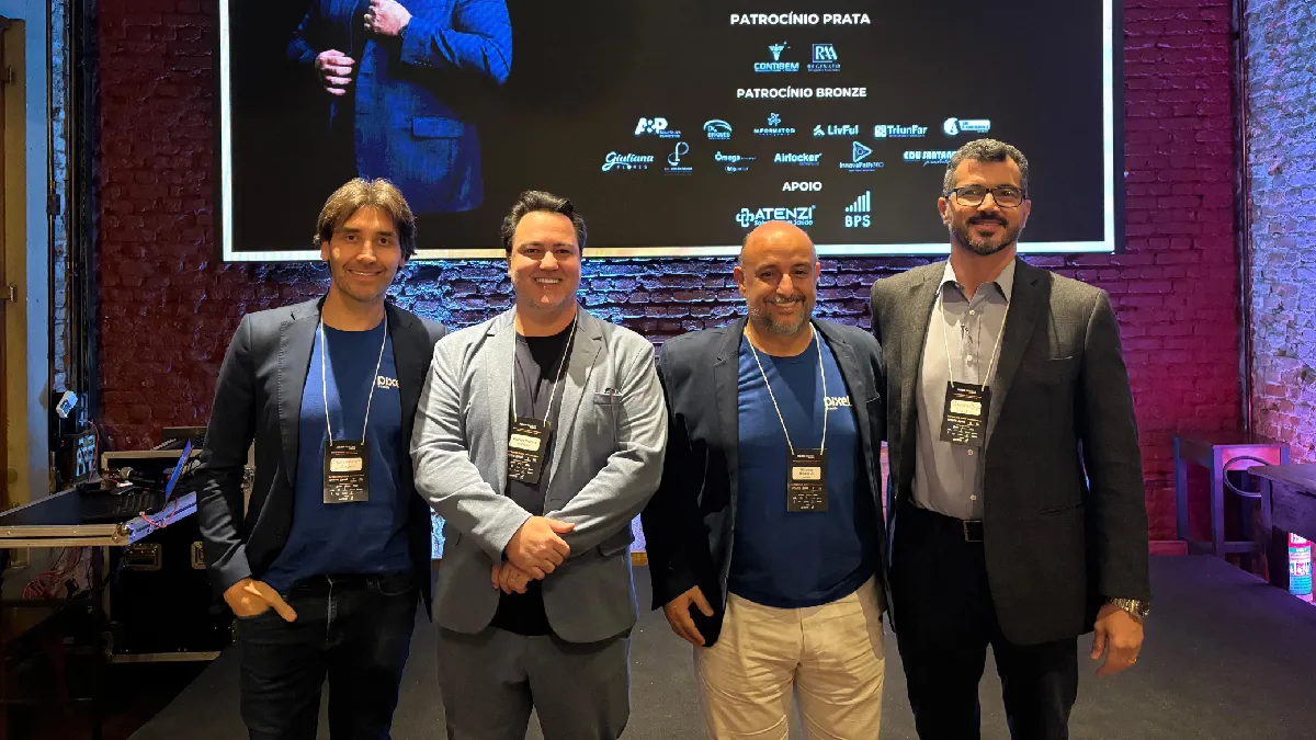 Equipe do acelera negocios farma reunida antes do evento