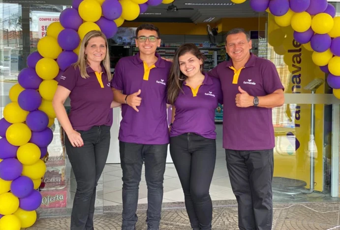 Pioneiros do associativismo, Minha História, Farmarcas, Farmavale, Ultra Popular, Varejo farmacêutico, Varejo, Farmácias