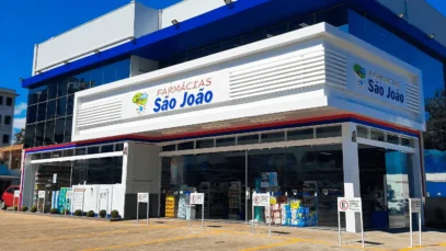 Nova filial das Farmácias São João em Gravataí (RS) tem mais de 250 m² de salão de vendas e 54 metros de gôndolas