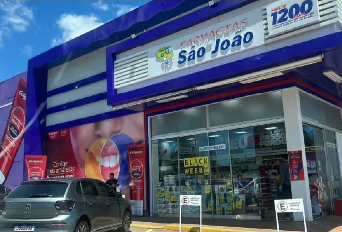Unidade das Farmácias São João é a primeira ativação do tipo realizada pela gigante de higiene bucal