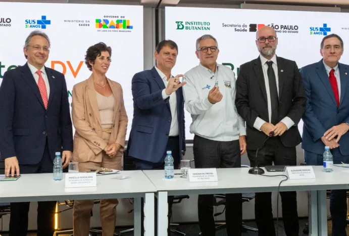 Anvisa aprova vacina contra dengue em dose única